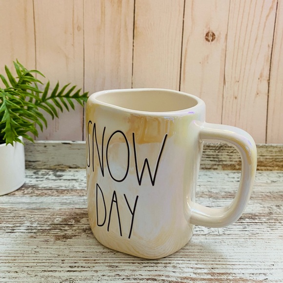 Rae Dunn SNOW DAY iridescent mug new - Picture 7 of 9